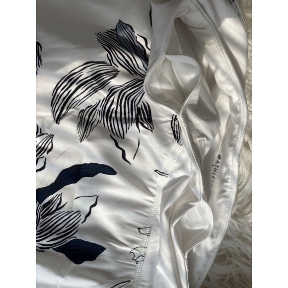 Athleta Women's White and Black Print Laser Run Skort Size Small Tennis Prep - Picture 5 of 8